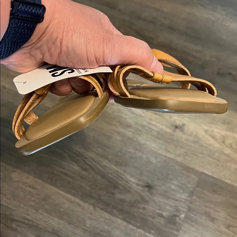 Steve Madden SM New York Women's Melody Tan Sandals Size 9 NWT